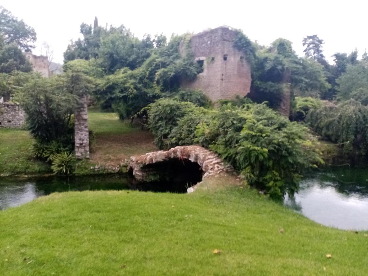 Bed and Breakfast La Bella Ninfa Sermoneta Exterior foto